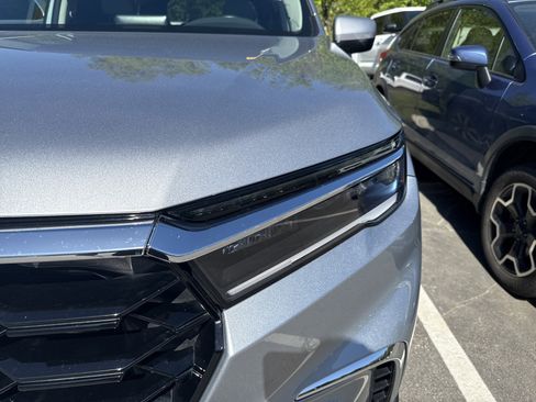 Used 2023 Honda Pilot Touring image 10