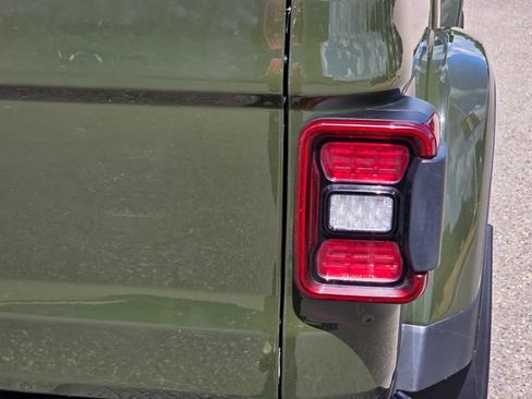 Used 2022 Jeep Gladiator Mojave w/ LED Lighting Group AWD/4WD image 10