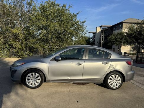 Used 2011 MAZDA MAZDA3 i Sport FWD image 4