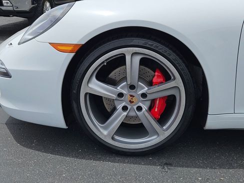 Used 2015 Porsche 911 Carrera S RWD image 10