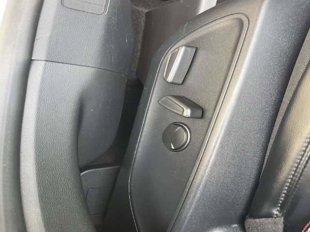Used 2025 Ford Escape ST-Line FWD image 20