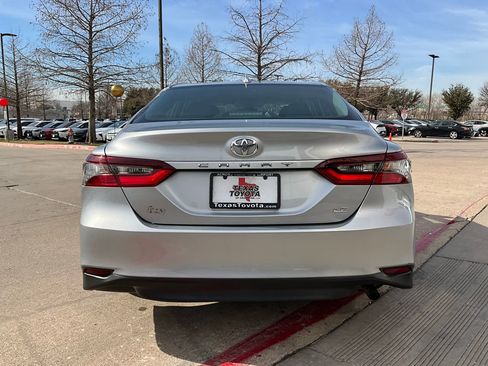 Used 2023 Toyota Camry LE image 7