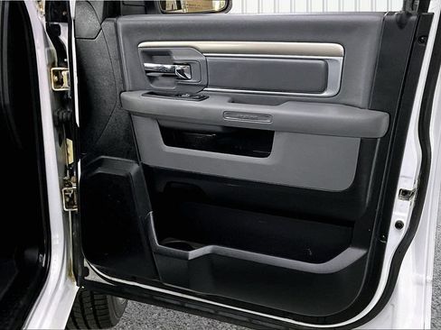 Used 2018 RAM 1500 Big Horn AWD/4WD image 29