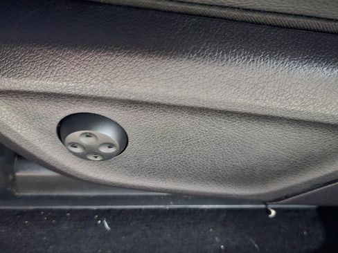 Used 2020 Mercedes-Benz GLE 350 4MATIC image 39