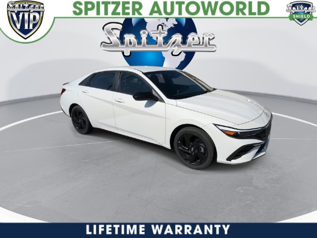 New 2026 Hyundai Elantra SEL FWD image 17