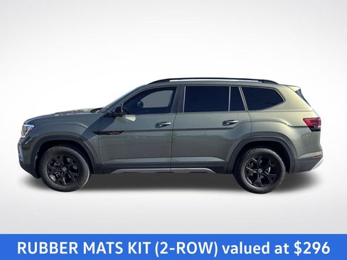 Certified 2025 Volkswagen Atlas Peak Edition SE image 2