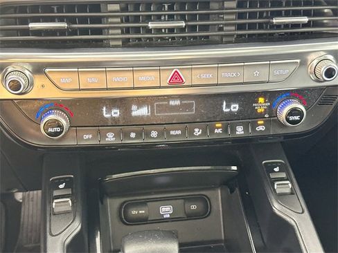 Used 2022 Kia Telluride S image 15