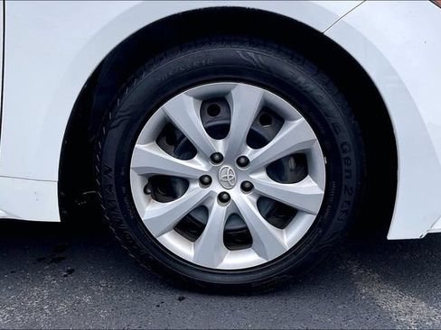 Used 2024 Toyota Corolla LE FWD image 9