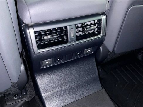 Used 2024 Lexus GX 550 AWD/4WD image 30