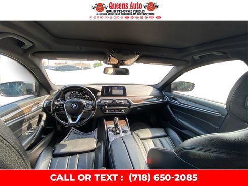 Used 2018 BMW 530i xDrive w/ Premium Package image 28