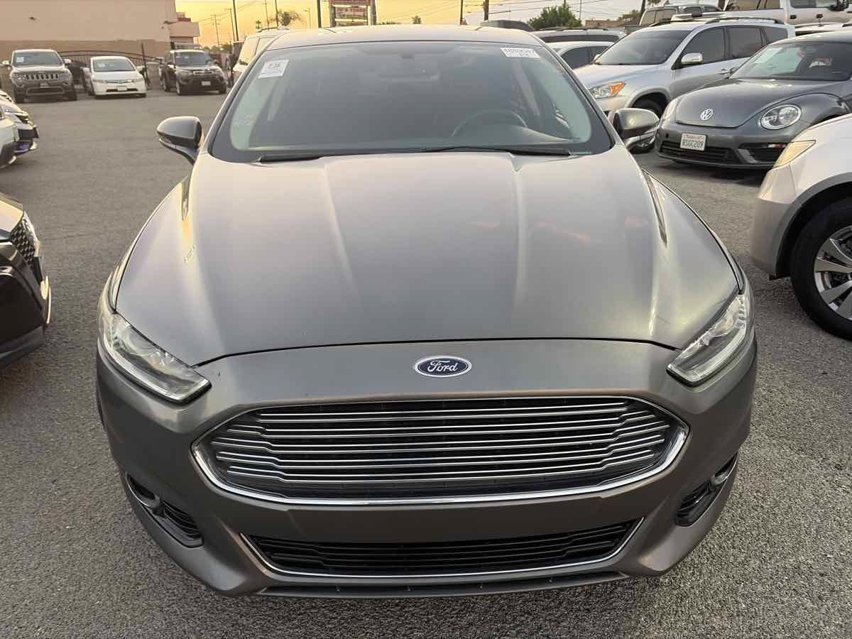 Used 2013 Ford Fusion Titanium FWD image 5