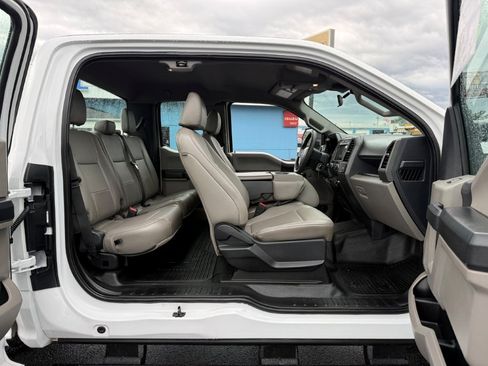 Used 2022 Ford F250 XL w/ Power Equipment Group AWD/4WD image 18