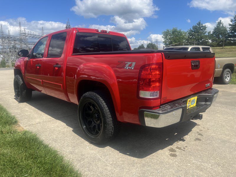 Used 2013 GMC Sierra 1500 SLE w/ Power Tech Package AWD/4WD image 4