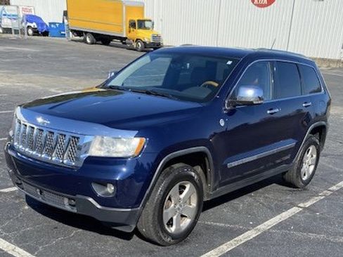 Used 2012 Jeep Grand Cherokee Overland AWD/4WD image 1
