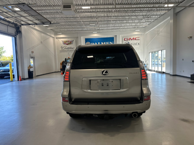 Used 2021 Lexus GX 460 Luxury w/ Accessory Package AWD/4WD image 6