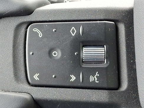 Used 2023 Land Rover Defender 110 75th Limited Edition AWD/4WD image 21