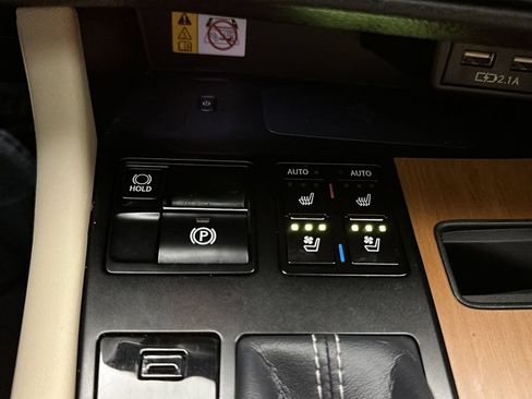 Used 2022 Lexus RX 350 AWD w/ Premium Package image 34