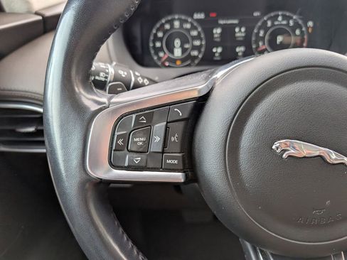 Used 2020 Jaguar F-PACE Prestige AWD/4WD image 23