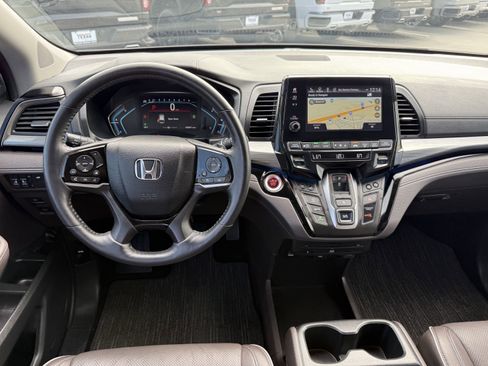 Used 2023 Honda Odyssey Elite image 14