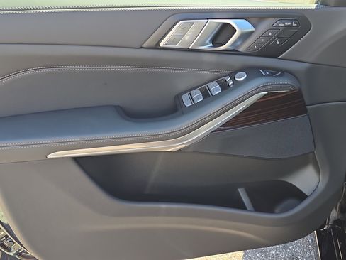 New 2026 BMW X7 xDrive40i image 19