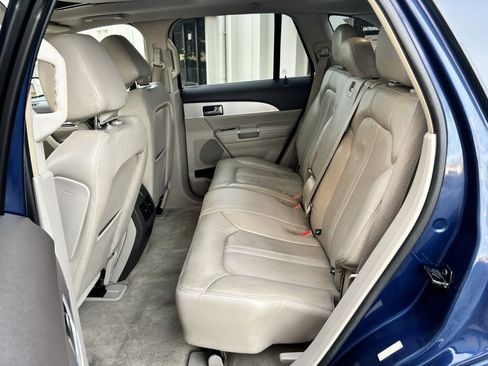 Used 2012 Lincoln MKX AWD image 11