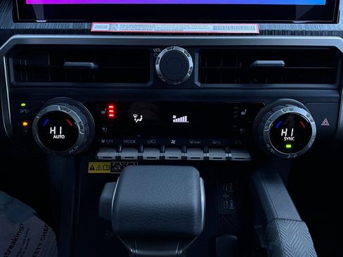 New 2025 Toyota 4Runner 4WD image 32