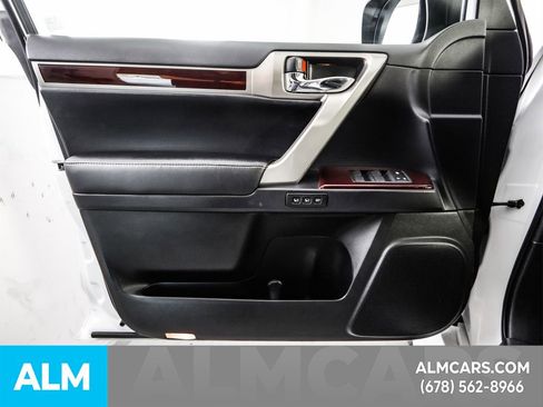 Used 2019 Lexus GX 460 image 51
