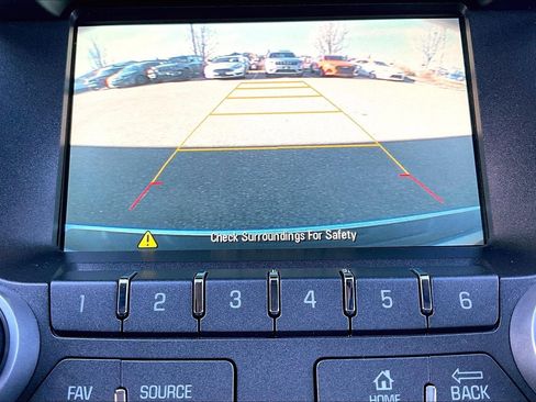 Used 2017 Chevrolet Equinox LT w/ Driver Confidence Package II image 13