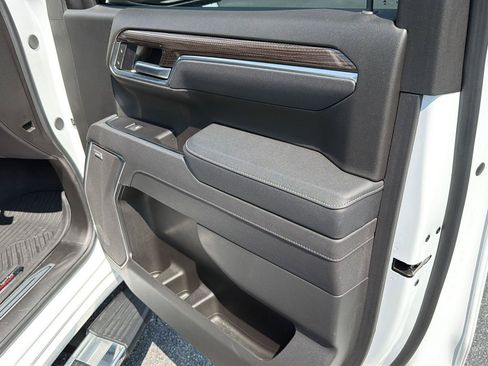 Used 2025 Chevrolet Silverado 1500 RST w/ RST All Star Premium Package AWD/4WD image 14