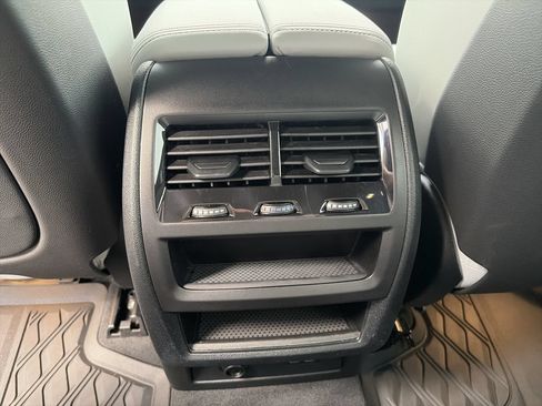 Used 2024 BMW X5 xDrive40i w/ Premium Package AWD/4WD image 31