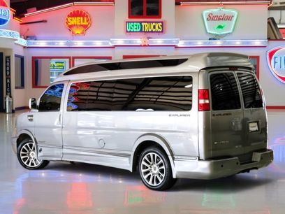 Used 2020 Chevrolet Express 2500 Extended w/ Enhanced Convenience Package