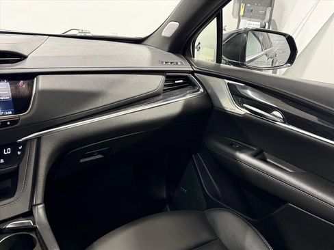 Used 2023 Cadillac XT5 Premium Luxury image 12