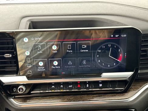 Used 2022 GMC Sierra 1500 Elevation image 11