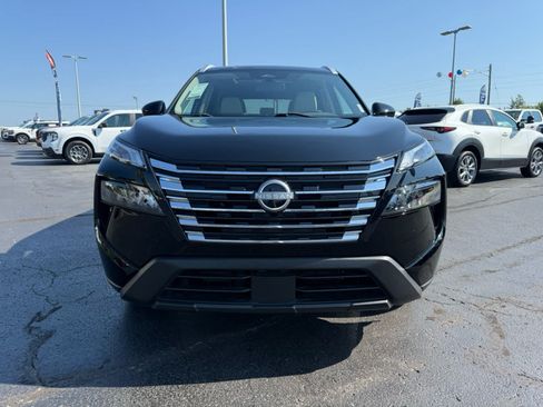 Used 2024 Nissan Rogue SV w/ SV Premium Package AWD/4WD image 23