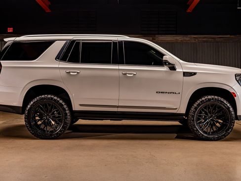 Used 2023 GMC Yukon Denali image 11