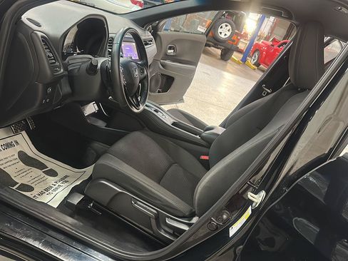 Used 2020 Honda HR-V Sport image 15