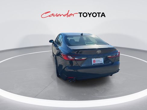 Used 2026 Toyota Camry SE image 7