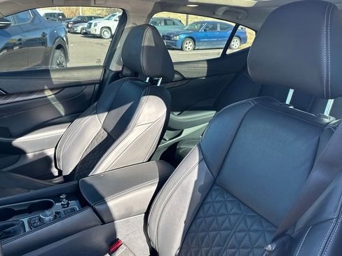 Used 2017 Nissan Maxima Platinum image 24