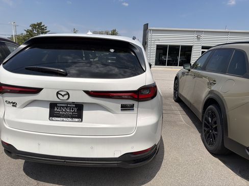 New 2026 MAZDA CX-90 Plug-In Hybrid w/Premium Sport AWD/4WD image 12