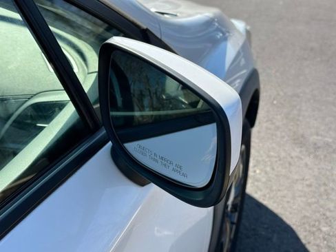 Used 2018 Subaru Crosstrek 2.0i Premium image 11