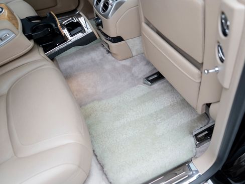 Used 2017 Rolls-Royce Ghost image 72