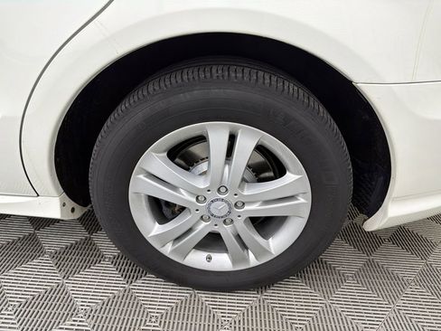 Used 2009 Mercedes-Benz R 350 4MATIC image 21