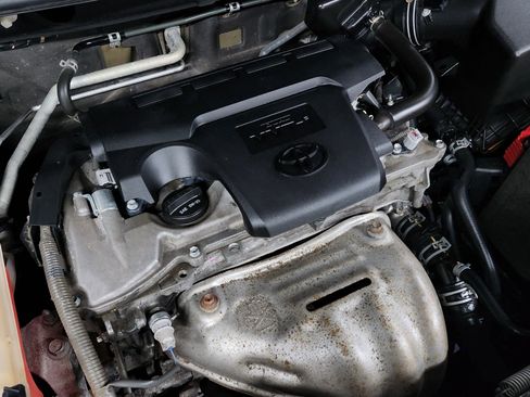 Used 2014 Toyota RAV4 LE image 36