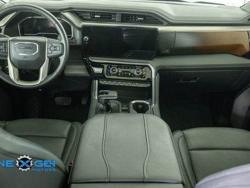 Used 2025 GMC Sierra 1500 Denali w/ Denali Reserve Package AWD/4WD image 31