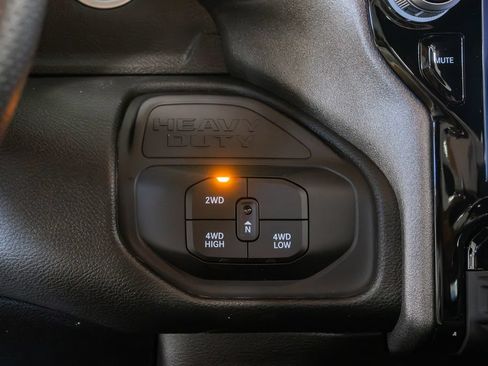 New 2027 RAM 2500 Tradesman AWD/4WD image 18