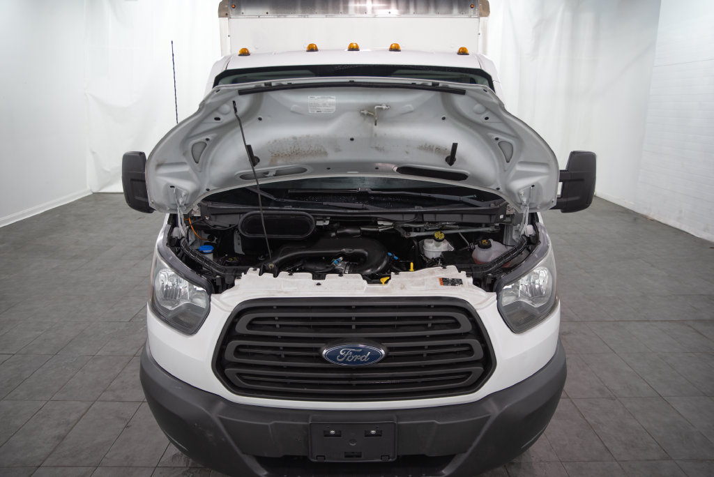 Used 2017 Ford Transit 250 138 RWD image 3