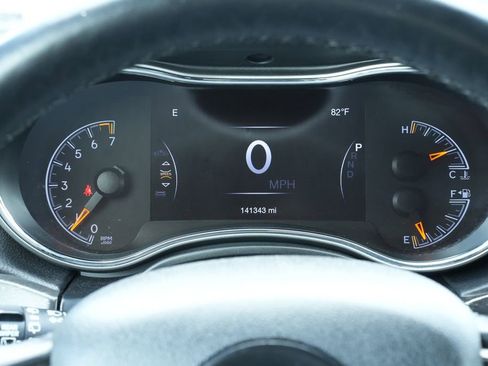 Used 2018 Jeep Grand Cherokee Altitude image 9