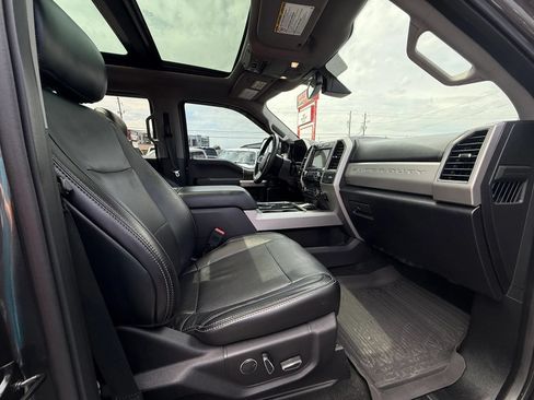 Used 2019 Ford F350 Lariat w/ Lariat Ultimate Package AWD/4WD image 15