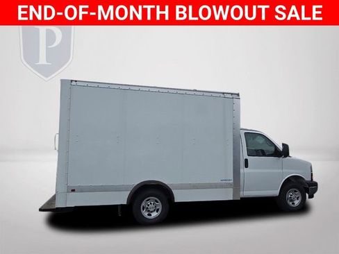 New 2024 Chevrolet Express 3500 w/ Power Convenience Package image 4