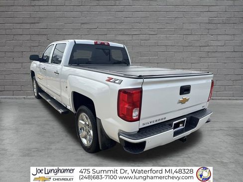 Used 2018 Chevrolet Silverado 1500 LTZ Z71 w/ LTZ Plus Package AWD/4WD image 6